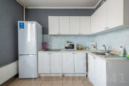 2-комн.кв., 65 м², этаж 18