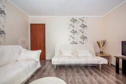 2-комн.кв., 50 м², этаж 9