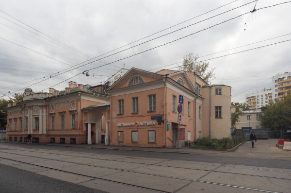 Административное здание на ул. Бауманская, 36