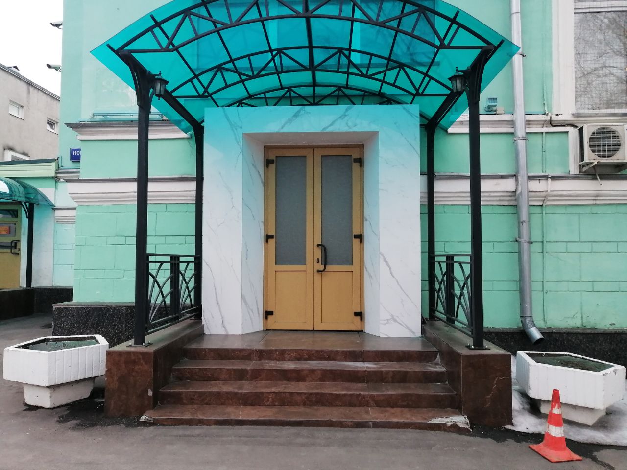 БЦ на ул. Новая Басманная, 16с1