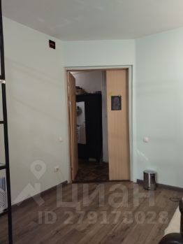 4-комн.кв., 90 м², этаж 4