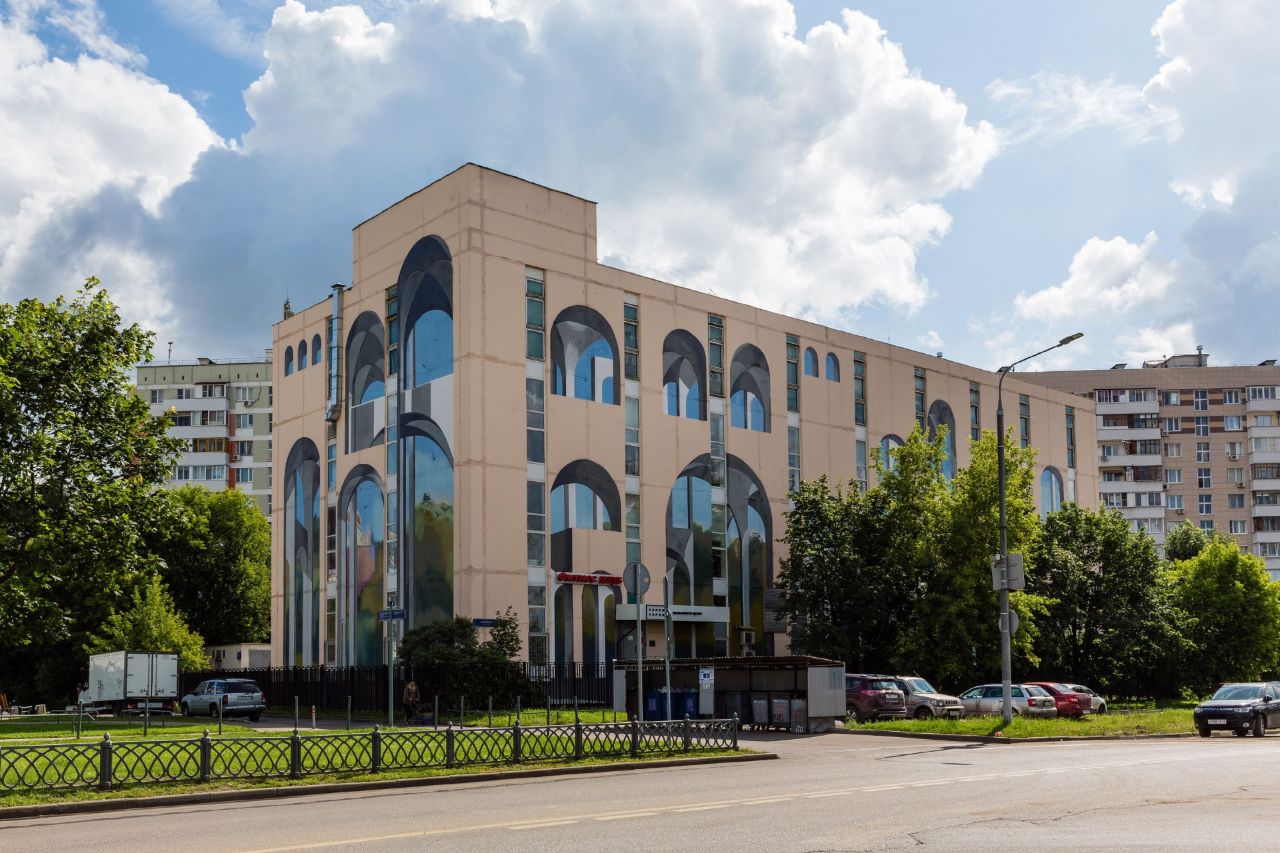 продажа помещений в БЦ на Кленовом бульваре, 23
