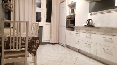 2-комн.кв., 65 м², этаж 13