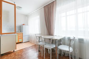 2-комн.кв., 48 м², этаж 3