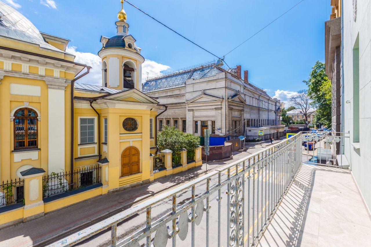 Купить квартиру в переулке Малый Знаменский в Москве, продажа квартир во  вторичке и первичке на Циан. Найдено 3 объявления