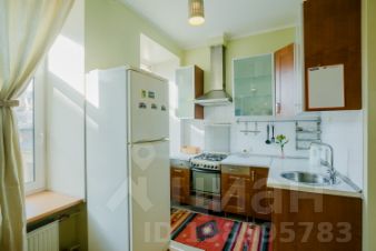 2-комн.кв., 57 м², этаж 3