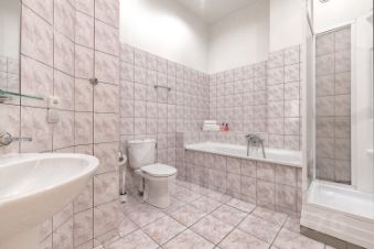 4-комн.кв., 80 м², этаж 2