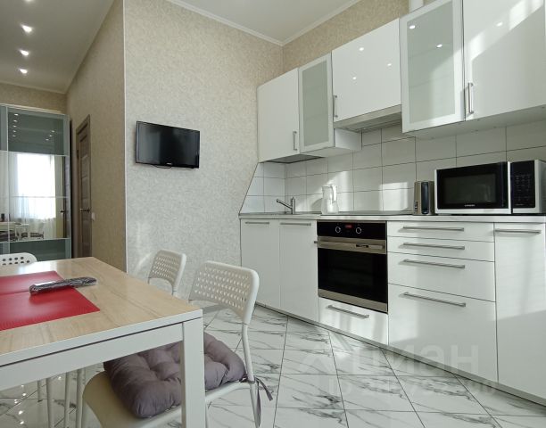 2-комн., 61 м², 7/19 этаж