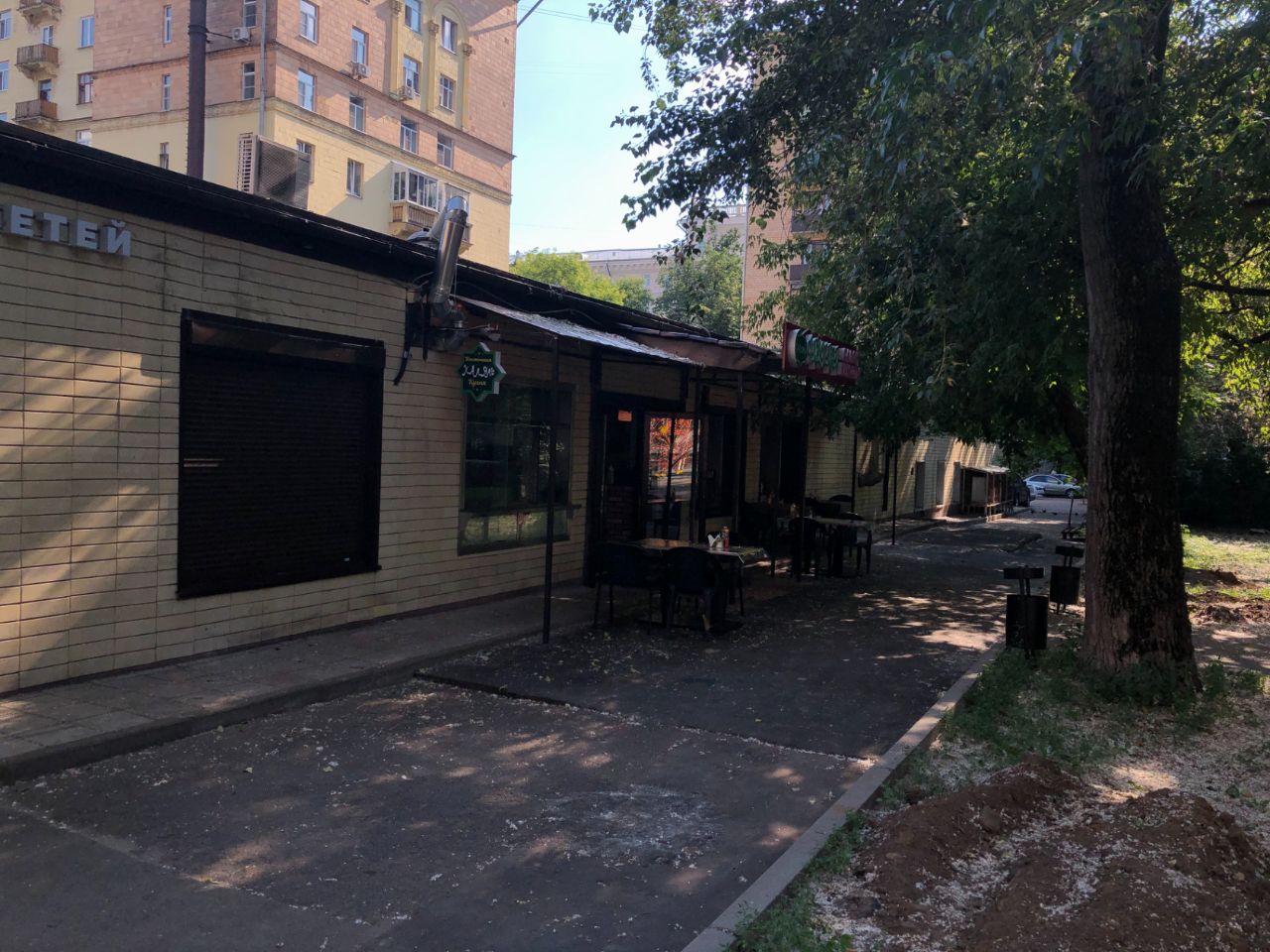 Торговом центре на ул. Зои и Александра Космодемьянских, 4с2