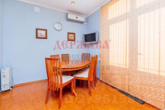 5-комн.кв., 300 м², этаж 16