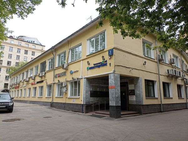 Многофункциональный комплекс на ул. Острякова, 3с1