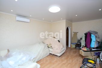 2-комн.кв., 80 м², этаж 3