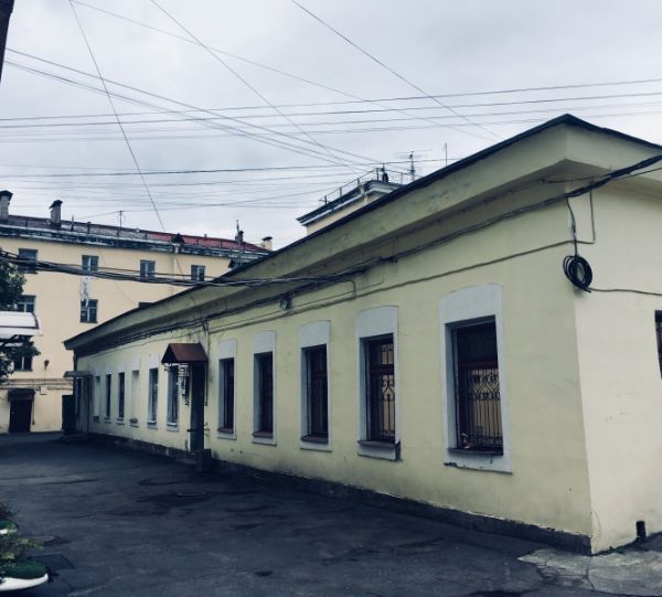 Отдельно стоящее здание на набережной реки Мойки, 60Д