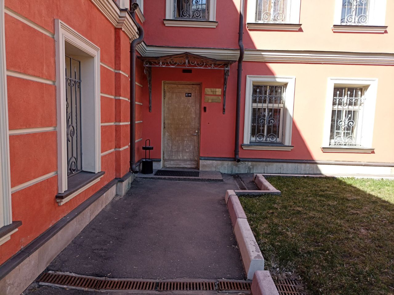 аренда помещений в БЦ в Лиховом переулке, 4с2