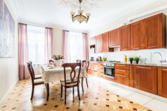 4-комн.апарт., 130 м², этаж 3