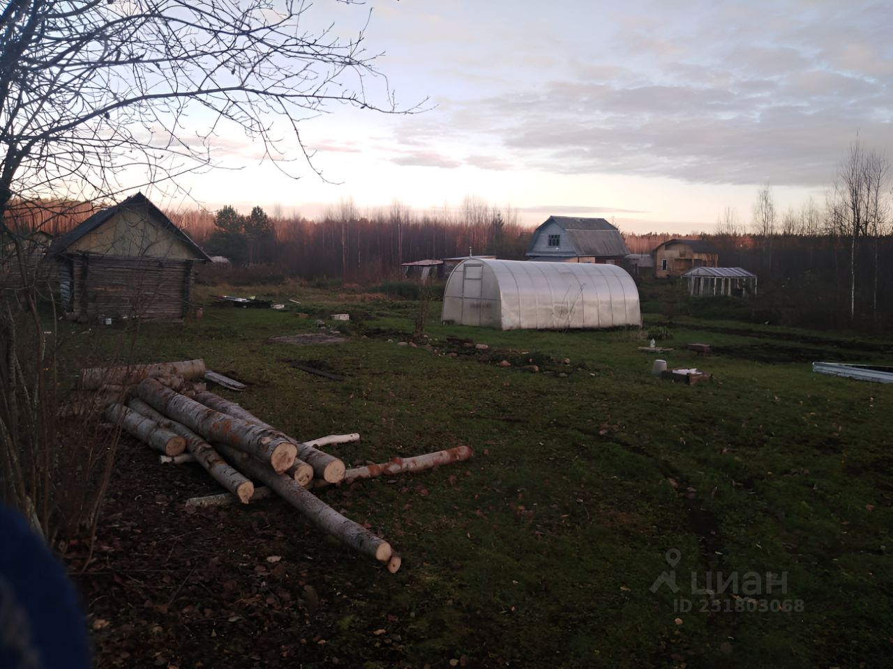 Купить загородную недвижимость в городском поселении Тихвинское Тихвинского  района, продажа загородной недвижимости - база объявлений Циан. Найдено 4  объявления