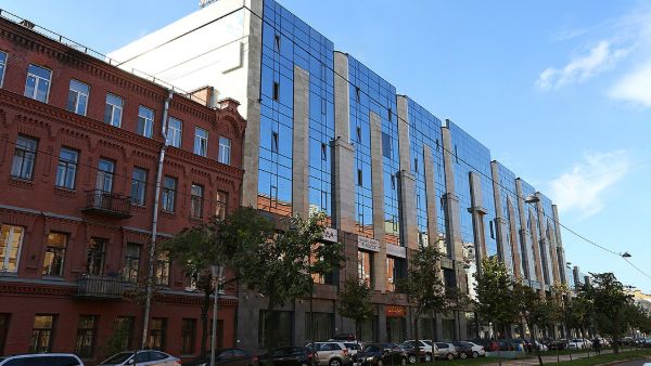 Бизнес-центр Сенатор на 17-й линии В.О., 22