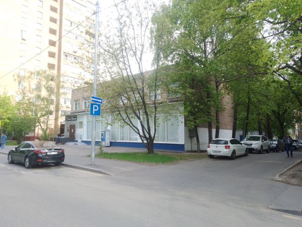 Отдельно стоящее здание на Волгоградском проспекте, 142