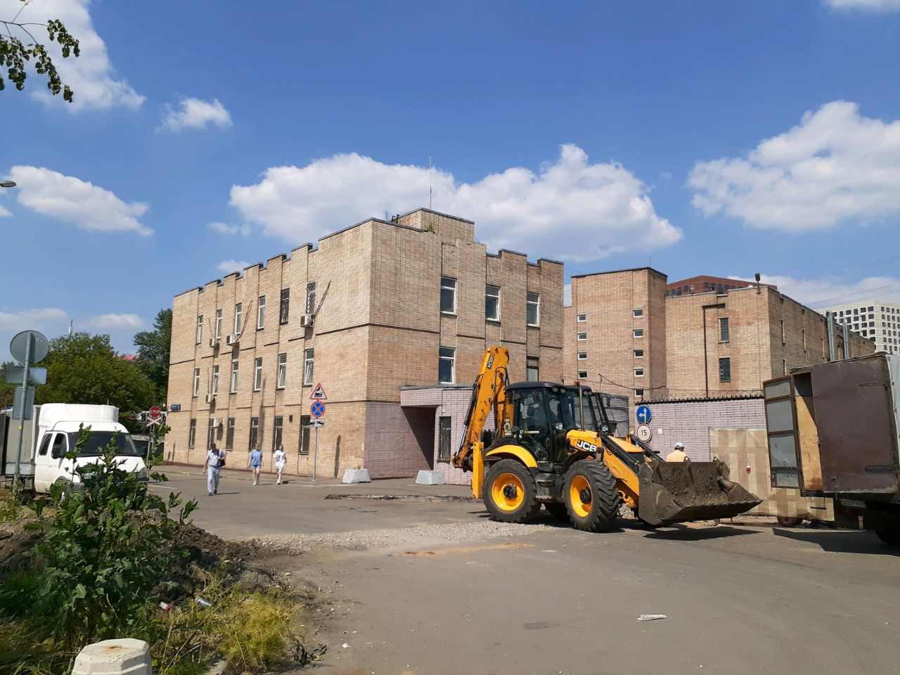 аренда помещений в ТЦ на ул. Новозаводская, 2А