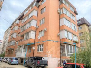 3-комн.кв., 90 м², этаж 1