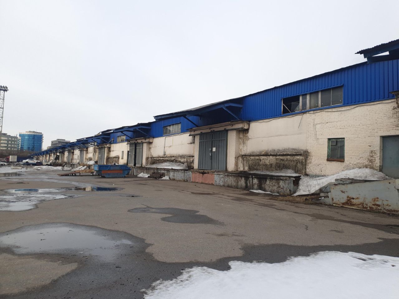 Складском комплексе на ул. Дубининская, 63с3