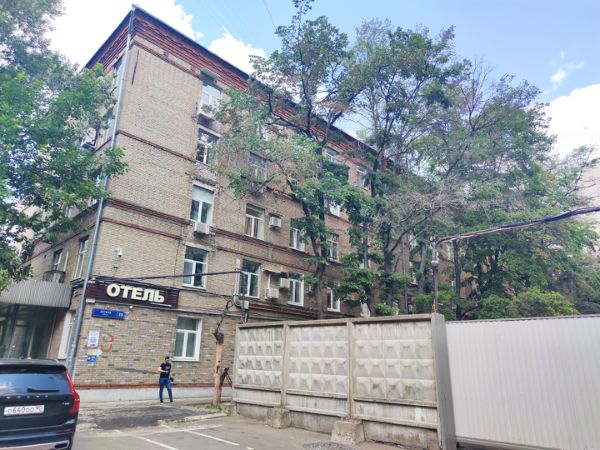 Административное здание на ул. Лесная, 39