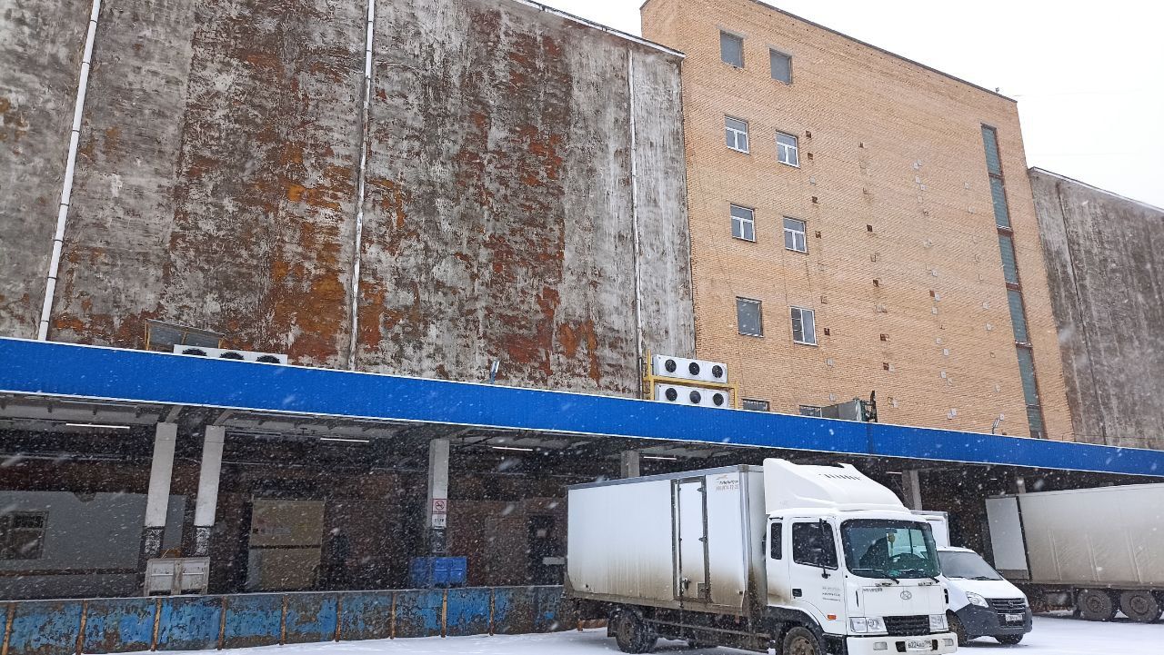 Торговом центре на ул. Ижорская, 7