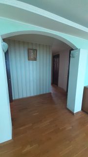 3-комн.кв., 82 м², этаж 8