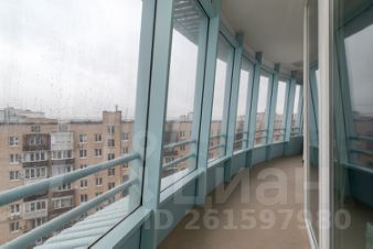 4-комн.кв., 200 м², этаж 8