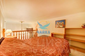 4-комн.кв., 140 м², этаж 2