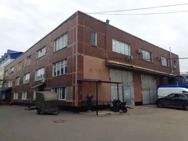 Отдельно стоящее здание на ул. Южнопортовая, 7с6