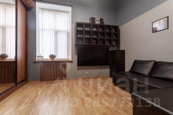 4-комн.кв., 150 м², этаж 3