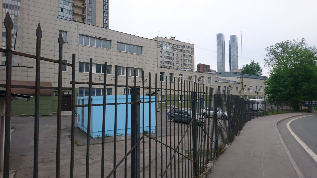 БЦ на ул. Антонова-Овсеенко, 13с1
