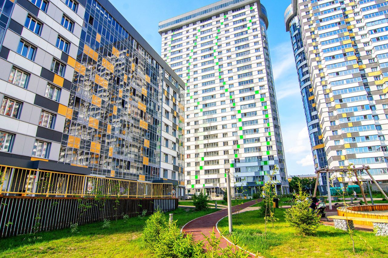 Әйелі онлайн порно арқылы қарызын өтеген