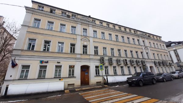 Офисное здание в 1-м Колобовском переулке, 6с3