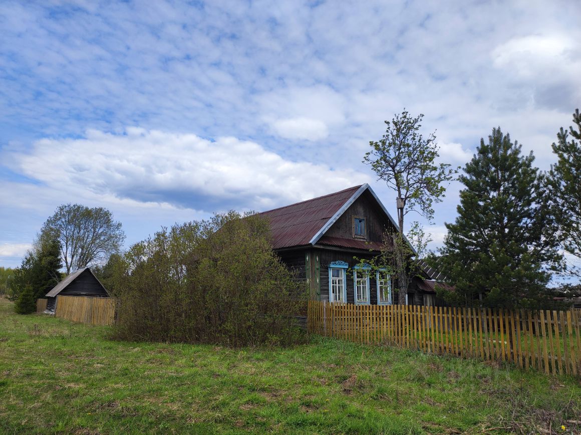 Купить дом без посредников в городском округе Осташковском Тверской области  от хозяина, продажа домов с участком от собственника в городском округе  Осташковском Тверской области. Найдено 55 объявлений.