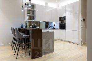 2-комн.апарт., 70 м², этаж 62