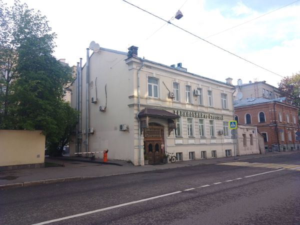 Отдельно стоящее здание на ул. Большая Спасская, 11с1