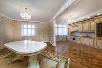 5-комн.кв., 216 м², этаж 15