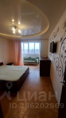 2-комн.кв., 70 м², этаж 10