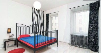 2-комн.кв., 81 м², этаж 3