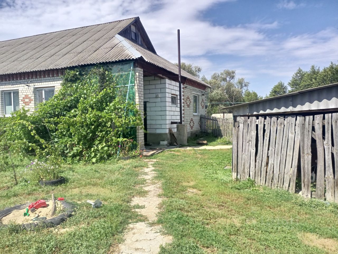 Купить дом в поселке городского типа Лысые Горы Лысогорского района,  продажа домов - база объявлений Циан. Найдено 2 объявления