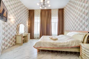 3-комн.апарт., 100 м², этаж 4