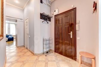 2-комн.кв., 90 м², этаж 3