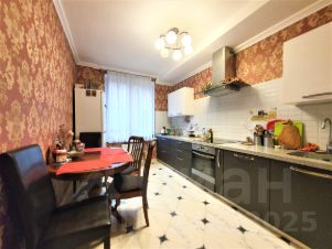 3-комн.кв., 81 м², этаж 2