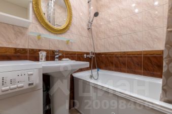 2-комн.кв., 70 м², этаж 2