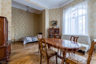 2-комн.кв., 70 м², этаж 2