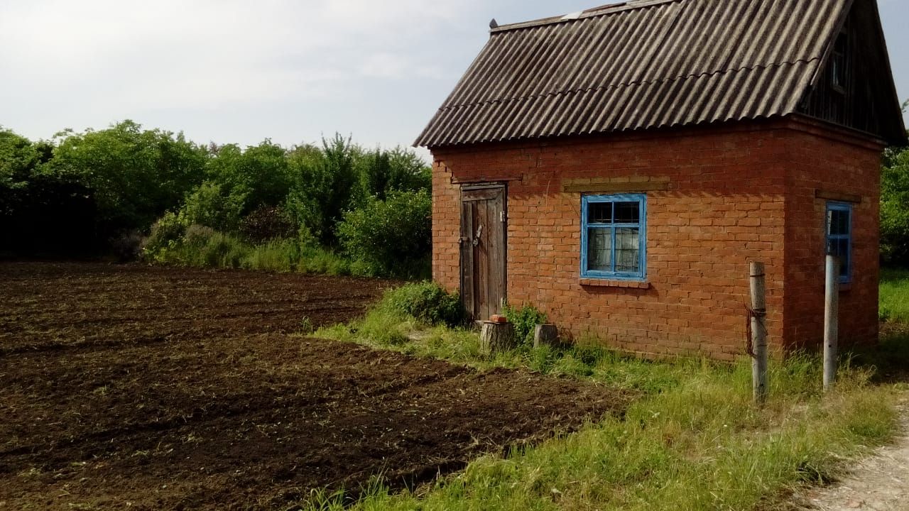 Купить земельный участок ИЖС в поселке городского типа Ахтырский Абинского  района, продажа участков под строительство. Найдено 1 объявление.