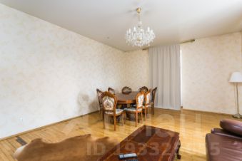 3-комн.апарт., 90 м², этаж 6