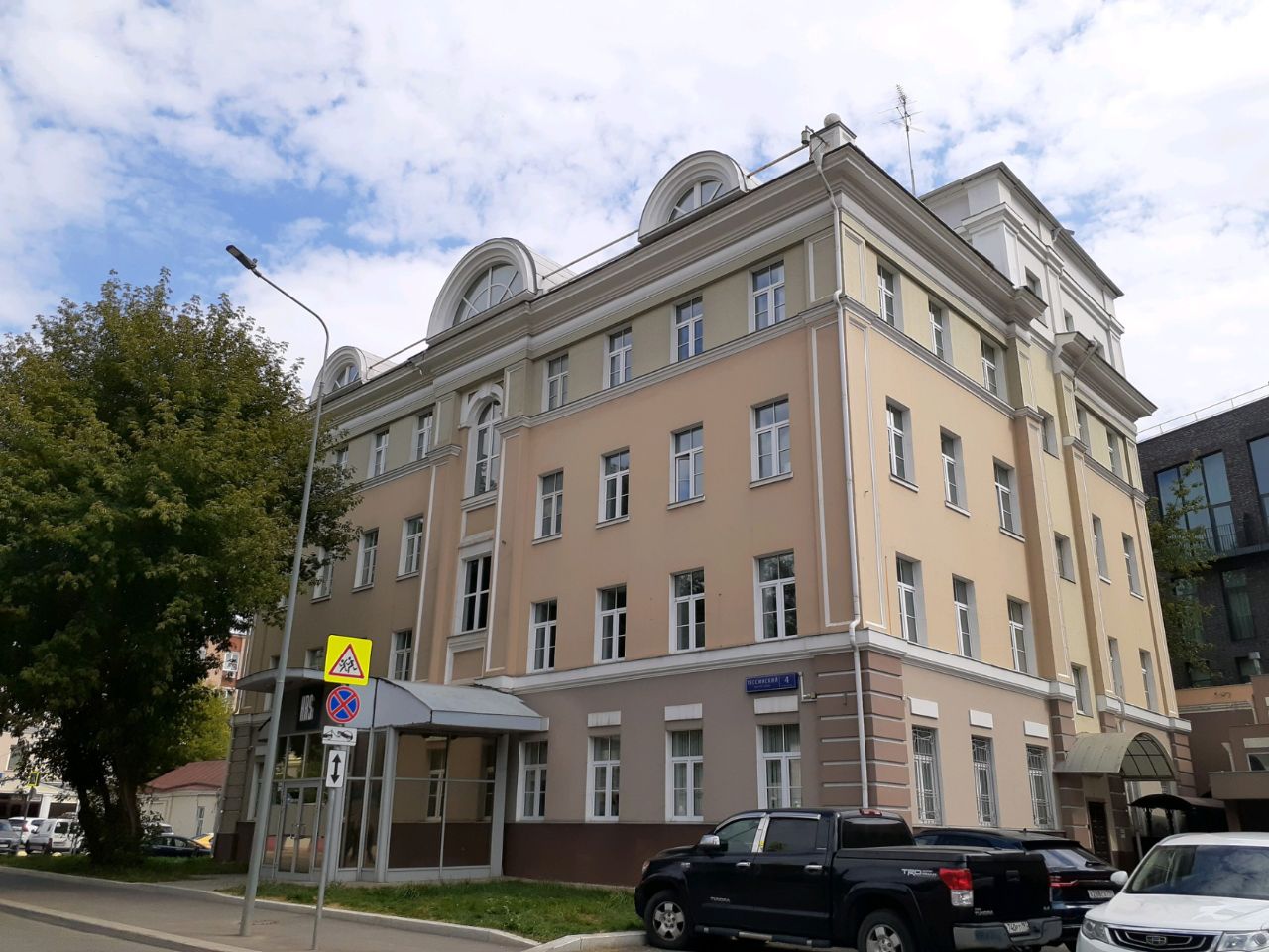 БЦ в Тессинском переулке, 4с1